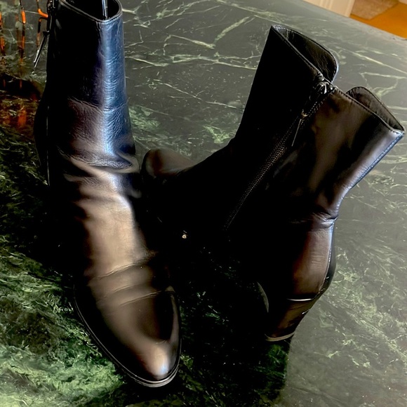 Stuart WEITZMAN short heal ankle boot - Picture 1 of 5